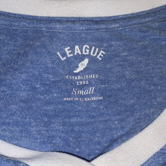 UCLA Bruins V-Neck - Picture 3 of 5